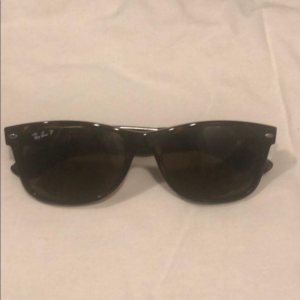Ray-Ban Wayfarer polarized sunglasses